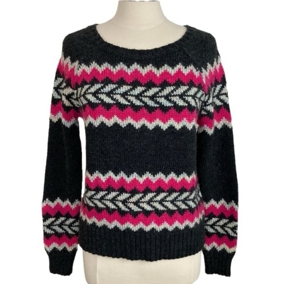 American Eagle Outfitters Chevron Knit Sweater Pink, White, and Gray, Size Small - Picture 1 of 6